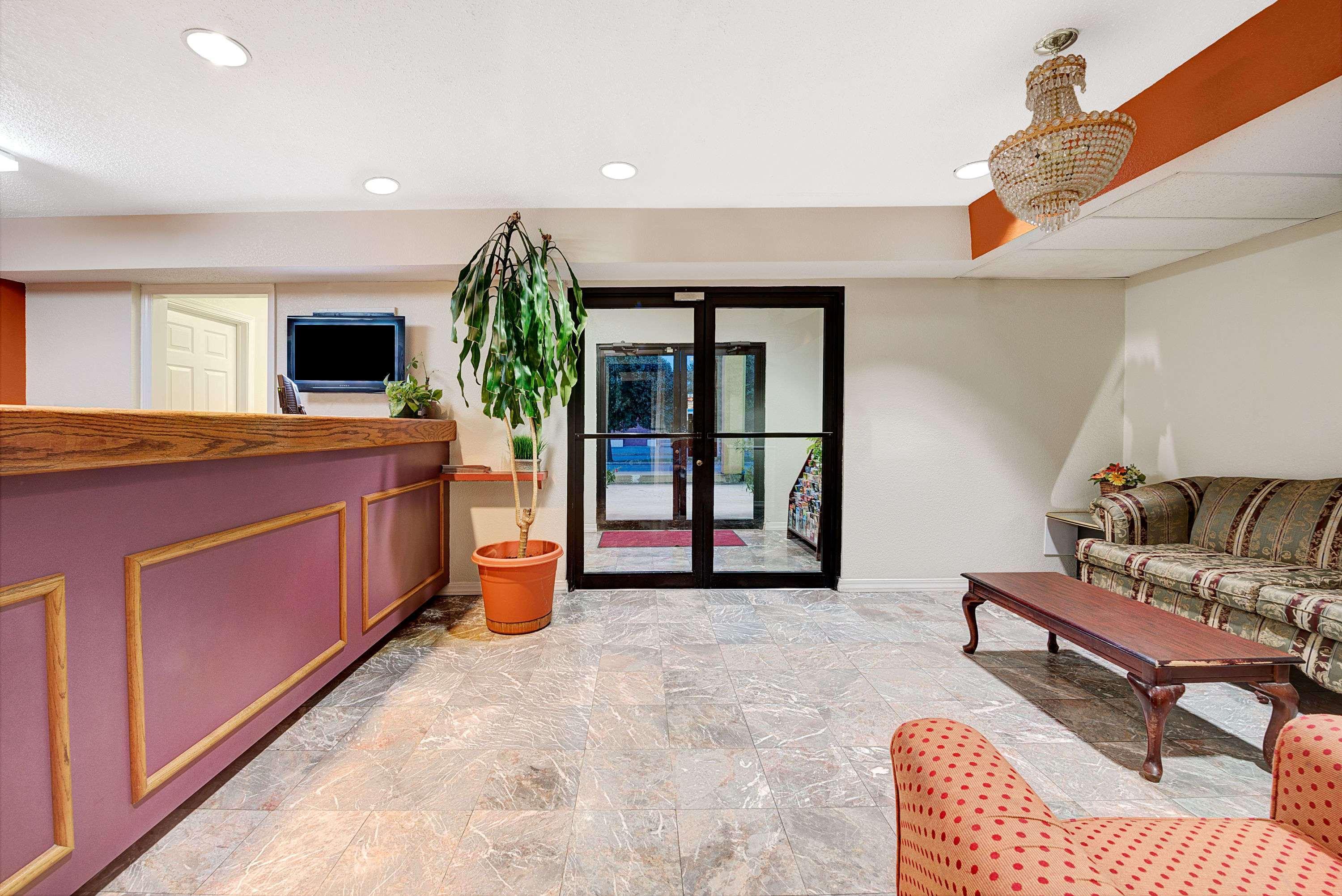 Super 8 By Wyndham Dallas South Exterior foto